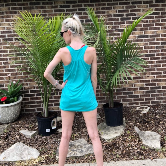 Beach Please Tank - Picture 4 of 4